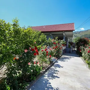  Casa vacanze Samuela Cozy Retreat Albania