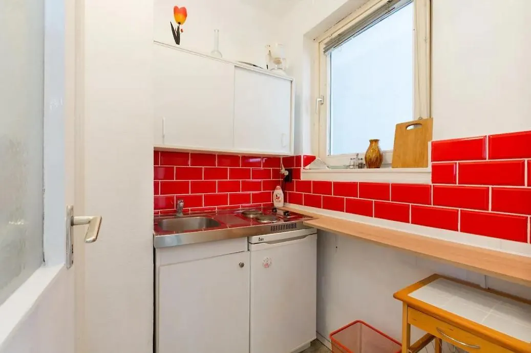 Aranykez 4-6: Downtown Studio Budapeşte